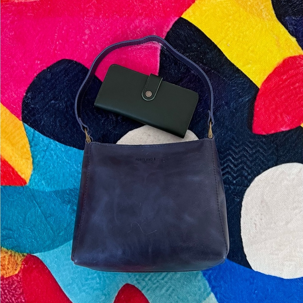 Portland Leather Modified Triangle Bag Cowboy Blue and Bifold Wallet - Picture 15 of 15